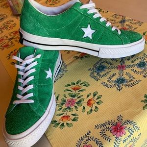 Converse 1 Star green suede. Size 11. Worn once.